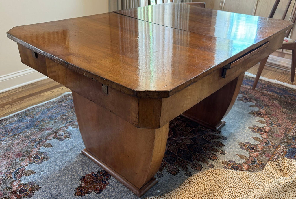 1930's Art Deco Dining Table in Mahogany Veneer